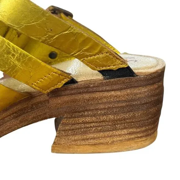 AS 98 Gold Leather Platform Block Chunky Heel Slides Slip On Sandals sz 40 9 9.5